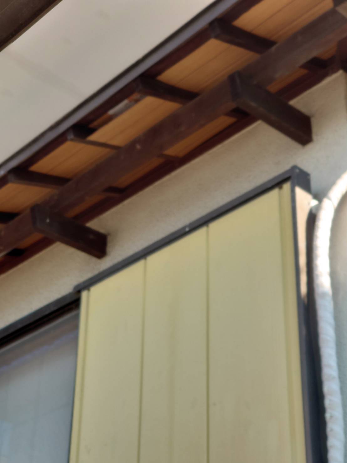 よかしゅうり 雨戸の塗り替え